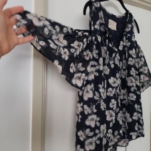 Flowery cold shoulder top